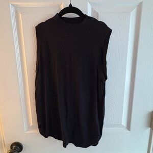 LOFT Black Tank Top with Sleek Design